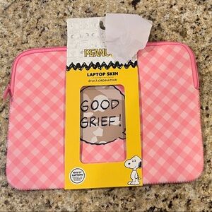 Peanuts Pink Checkered Laptop Sleeve